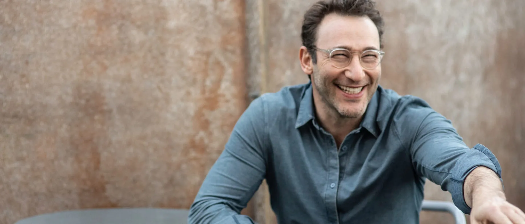Simon Sinek smiling