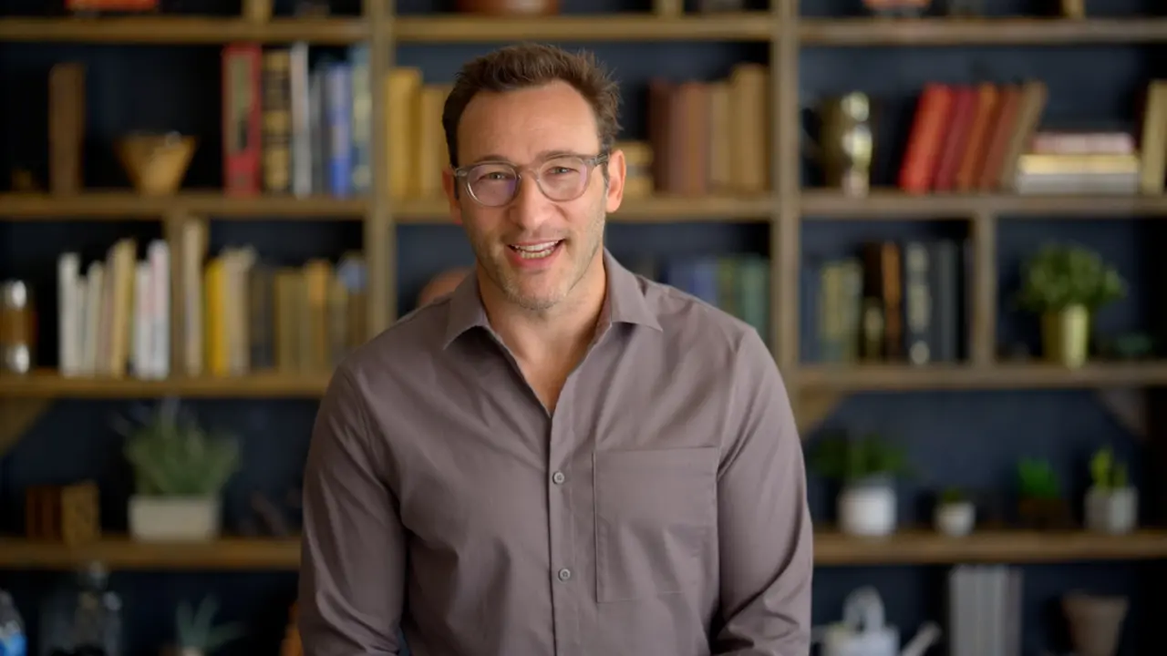 Unleash Your Infinite Mindset: A Simon Sinek Team-Building Program - Simon  Sinek